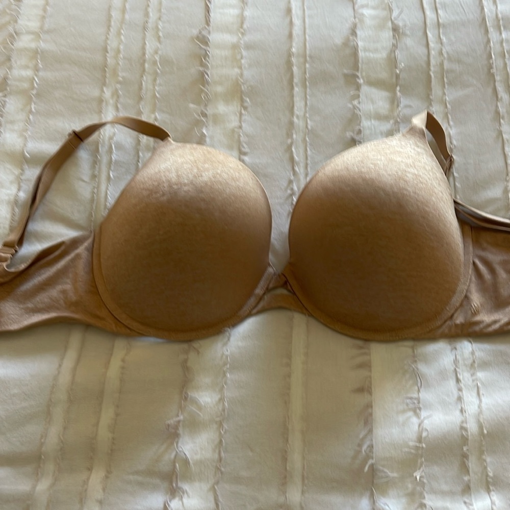 Victoria secrets bra. Size and style in pics